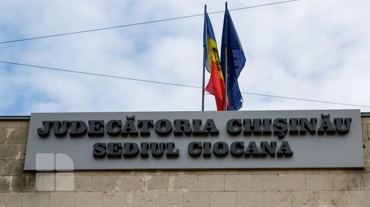 Procurorii cer mandate de arestare pe numele a 22 de suspecți reținuți într-un dosar de escrocheriei și spălare de bani