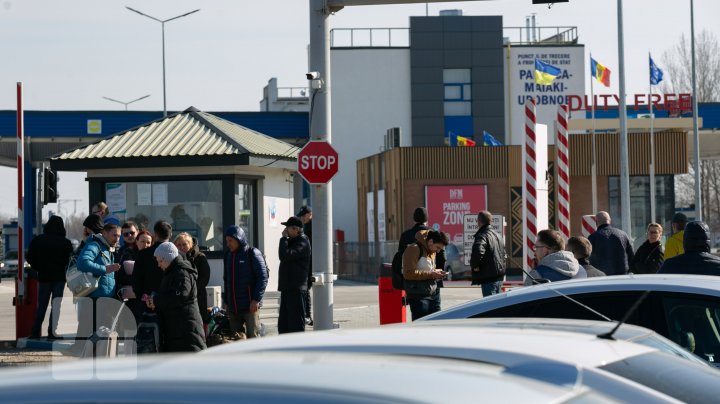 Vama Palanca, teritoriu al durerii şi disperării. Mii de ucraineni, nevoiţi să fugă de război (FOTO)