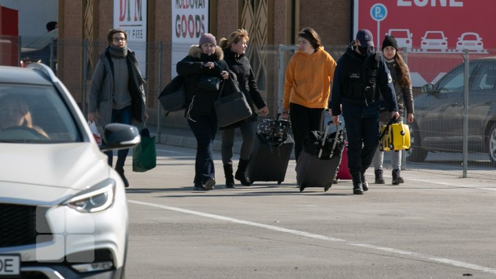 Vama Palanca, teritoriu al durerii şi disperării. Mii de ucraineni, nevoiţi să fugă de război (FOTO)