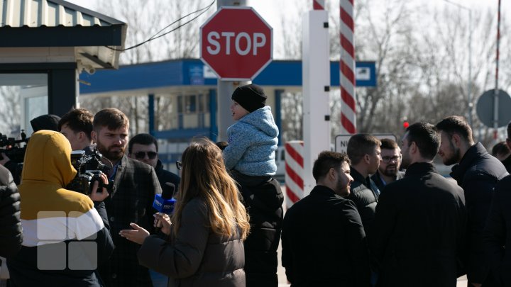 Vama Palanca, teritoriu al durerii şi disperării. Mii de ucraineni, nevoiţi să fugă de război (FOTO)