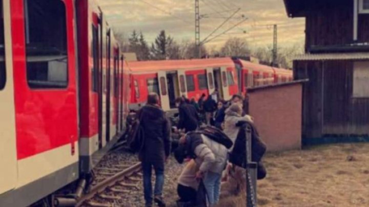 Coliziune între două trenuri în apropiere de Munchen: Sunt VICTIME