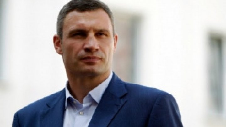 Fostul boxer Vitali Kliciko, primarul Kievului, promite să ''apere'' oraşul în cazul unui atac al Rusiei