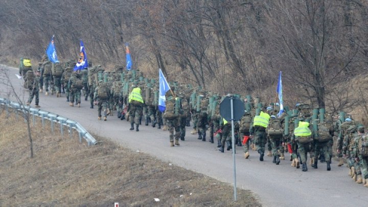 Pacificatorii din Batalionul 22 au executat un marș pe o distanță de 22 km