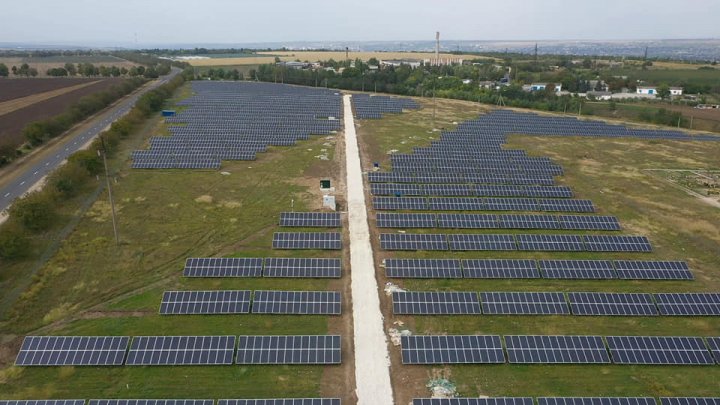 Cel mai mare parc fotovoltaic din Moldova este acum funcțional. Acesta se află la Criuleni