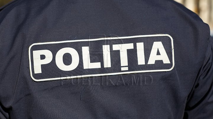 O angajată a Inspectoratului de Poliție Hîncești, surprinsă în stare de ebrietate. A fost inițiată o anchetă internă