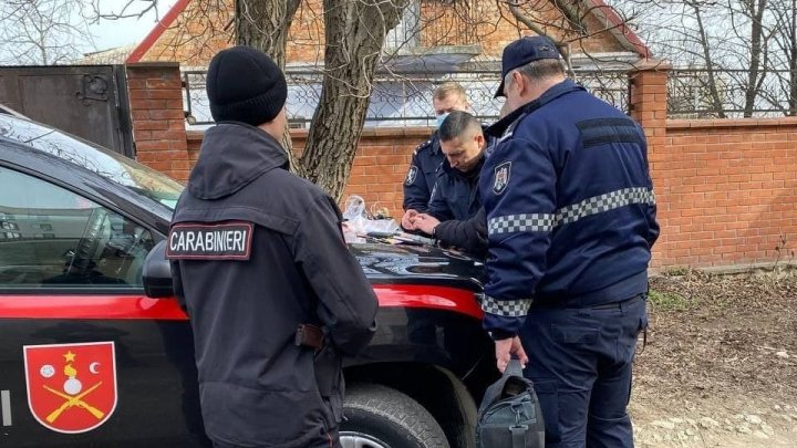 I-a uimit pe oamenii legii prin SINCERITATE! Un bărbat le-a spus carabinierilor din Capitală că deține substanțe interzise