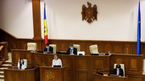 Parlamentul se convoacă mâine în ședință. Deputații vor dezbate moțiunea simplă asupra politicilor Ministerului Agriculturii
