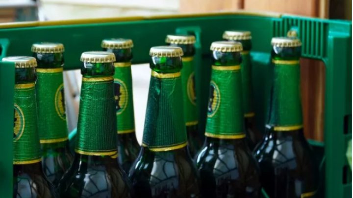 Producătorul de bere olandez Heineken părăsește Rusia. Ce se întâmplă cu angajații 