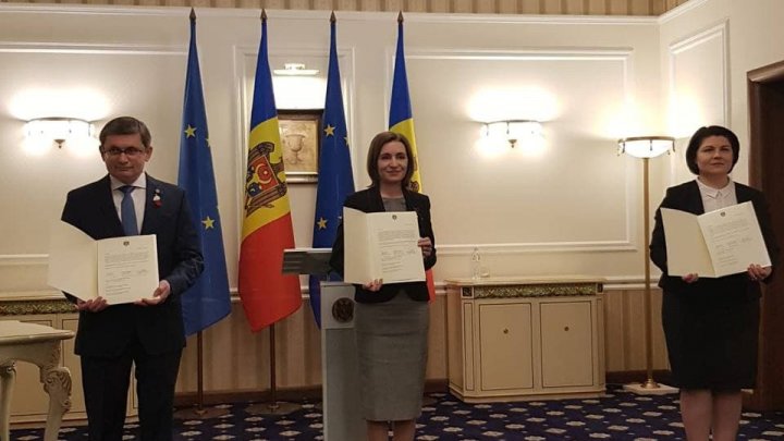 Președintele Maia Sandu a semnat cererea de aderare la Uniunea Europeană