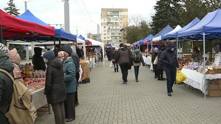 Târguri cu produse autohtone în sectoarele Capitalei. Vezi adresele unde poți merge după mărfuri