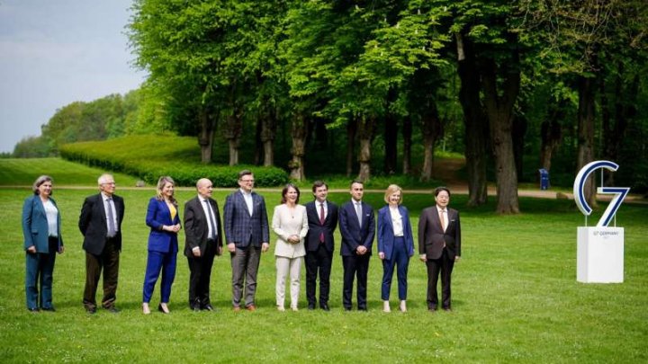 Miniştrii de externe din G7 fac noi presiuni asupra Rusiei