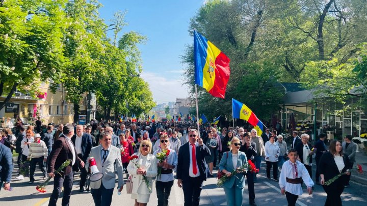 Peste 150 de copii au lansat spre cer porumbei, în semn de pace, în cadrul unui eveniment organizat de fracțiunea Partidului „ȘOR” (FOTO)