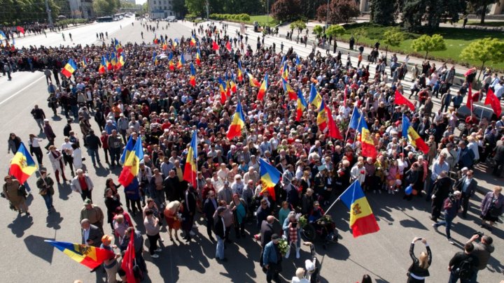 Peste 150 de copii au lansat spre cer porumbei, în semn de pace, în cadrul unui eveniment organizat de fracțiunea Partidului „ȘOR” (FOTO)