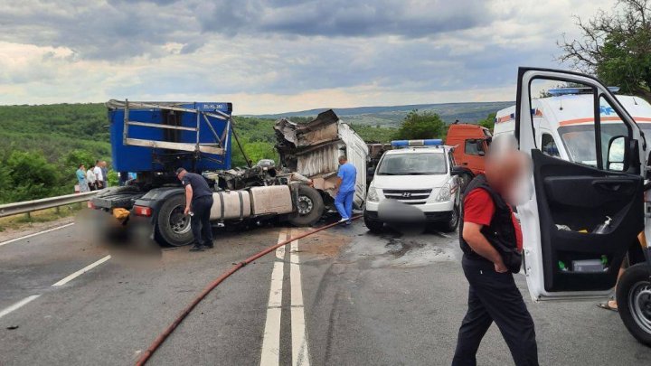 Accident teribil pe șoseaua Chișinău-Hâncești. Două persoane au murit (VIDEO)