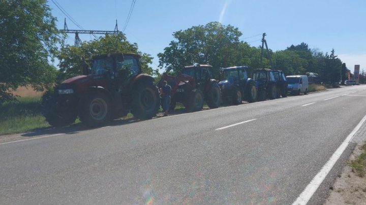 Proteste în toată țara. Fermierii din mai multe raioane se adună la manifestări (FOTO/VIDEO)