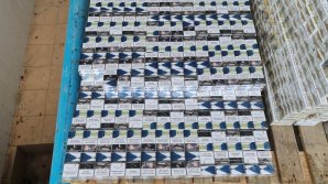 Un moldovean a încercat să scoată din țară peste 1000 de pachete de țigări