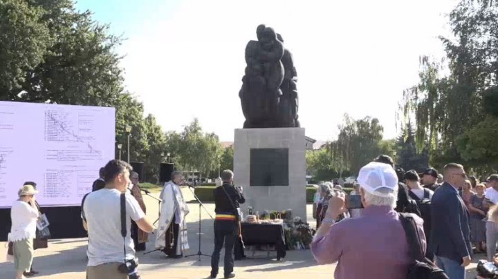 Zi de DOLIU. Astăzi se împlinesc 73 de ani de la cel de-al doilea val de deportări staliniste (FOTO)