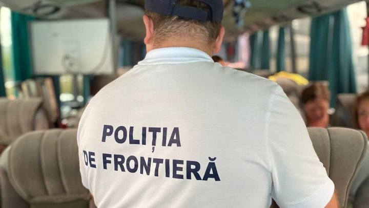 Au renunțat la uniforma de culoare neagră. Polițiștii de frontieră din punctul Leușeni - Albița, în haine noi 