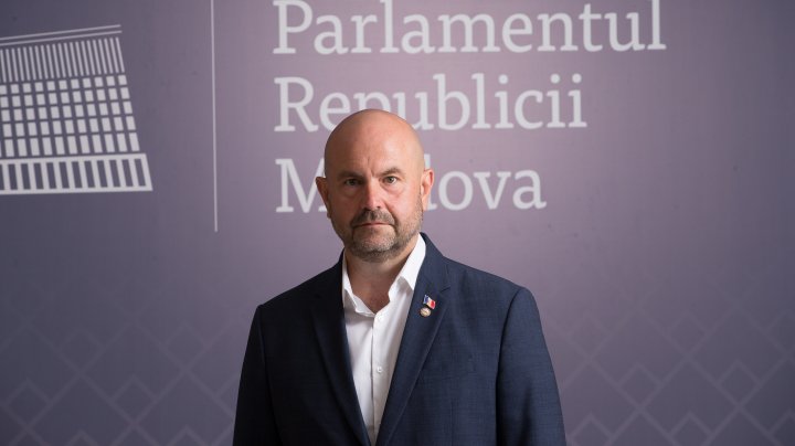 Parlamentarul din Fracțiunea PAS, Vladimir Bolea, și-a depus mandatul de deputat