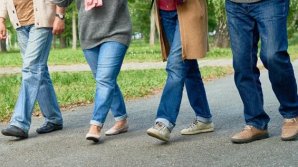 Studiu: Cel puţin zece minute de mers pe jos ar putea prelungi viaţa oamenilor 