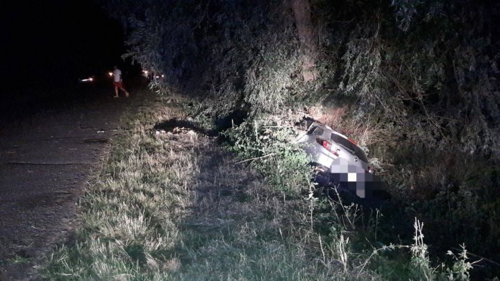 TRAGEDIE pe șosea. O tânără a murit, în urma unui accident cumplit, produs în raionul Hîncești (FOTO)