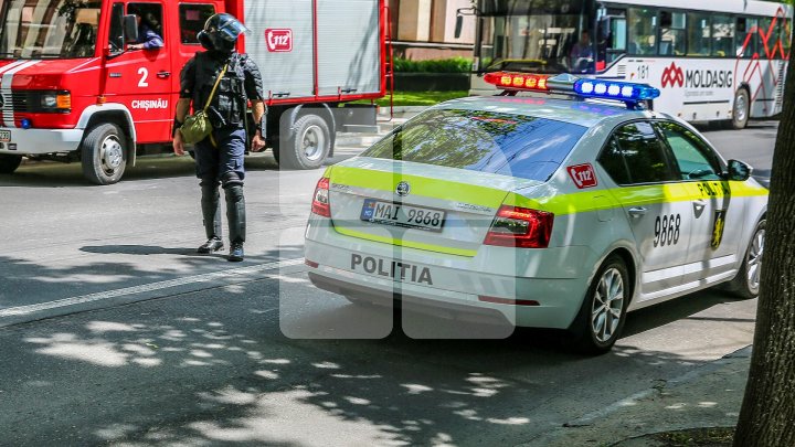 Oamenii legii, puşi pe jar. Noi ALERTE cu BOMBĂ în multe locații din Capitală, inclusiv la Aeroportul Chișinău