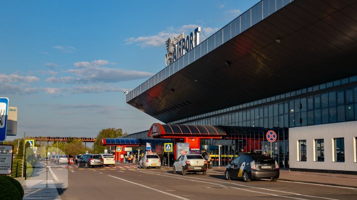 Ai un zbor de pe Aeroportul Internațional Chișinău? Poliția de frontieră vine cu UN ÎNDEMN către călători și unele PRECIZĂRI