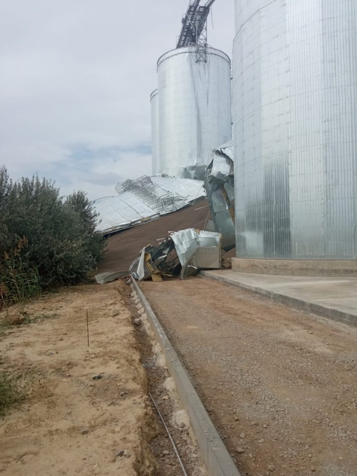 Incident neordinar la portul Giurgiulești. A fost necesară intervenția pompierilor (FOTO)