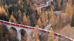 O companie feroviară din Elveția a pus în funcțiune CEL MAI LUNG tren de călători din lume (FOTO)