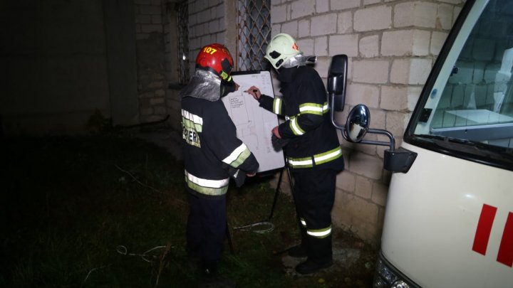 Incendiu puternic la Spitalul Clinic de Psihiatrie din orașul Codru. Au intervenit 7 echipe de pompieri (FOTO)