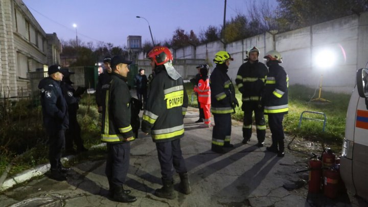 Incendiu puternic la Spitalul Clinic de Psihiatrie din orașul Codru. Au intervenit 7 echipe de pompieri (FOTO)