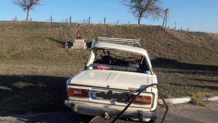 Accident pe traseul Chişinău - Leuşeni. Un bărbat de 69 de ani a decedat (FOTO)