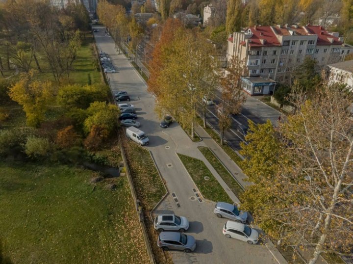 Veste bună pentru șoferi. În zona Parcului „Dendrariu” a fost amenajată o parcare cu 140 de locuri (FOTO)