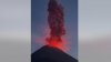 Erupție spectaculoasă a Vulcanului Fuego. Coloanele de cenușă se ridică la peste doi kilometri (VIDEO)