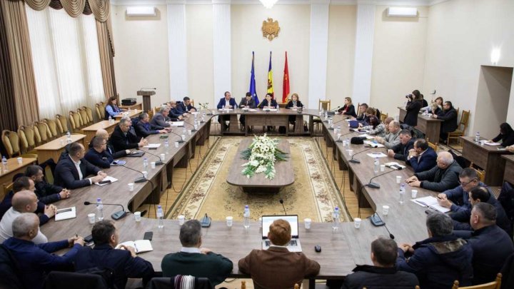 Natalia Gavrilița, într-o vizită de lucru la Hîncești. Premierul a participat la o ședință cu primarii raionului