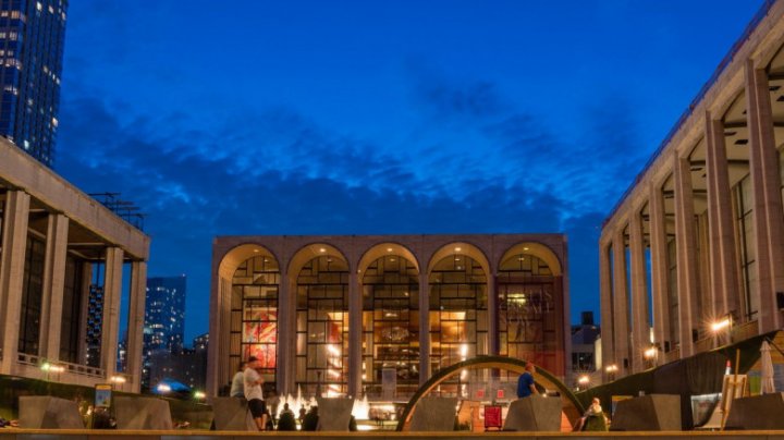 Metropolitan Opera din New York, concert extraordinar în ziua în care se va împlini un an de război în Ucraina