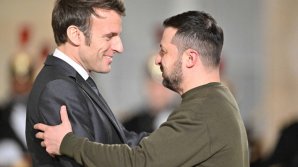 Macron i-a acordat Legiunea de Onoare lui Zelenski