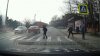 NO COMMENT! Un copil, la un pas de a fi luat pe sus de o mașină, pe o trecere de pietoni din Capitală (IMAGINI CARE ÎȚI TAIE RESPIRAȚIA)