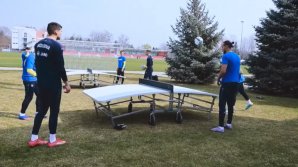 "Tricolorii" au participat la un campionat de teqball. Fotbaliştii s-au bucurat de fiecare victorie ca nişte copii