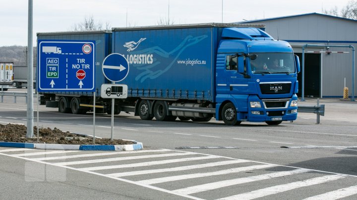 Începând de astăzi, TOȚI agenții economici vor achita taxa pentru efectuarea procedurilor vamale