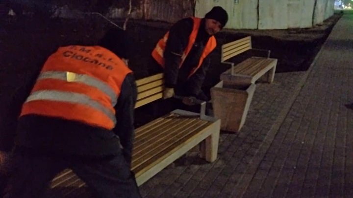 Act de vandalism pe bulevardul Mircea cel Bătrân din Capitală. Ce au făcut rău-făcătorii (FOTO)