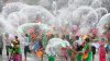 La noi vine Paştele, iar în Thailanda e Anul Nou. Songkran, celebrată după trei ani de pandemie (VIDEO)