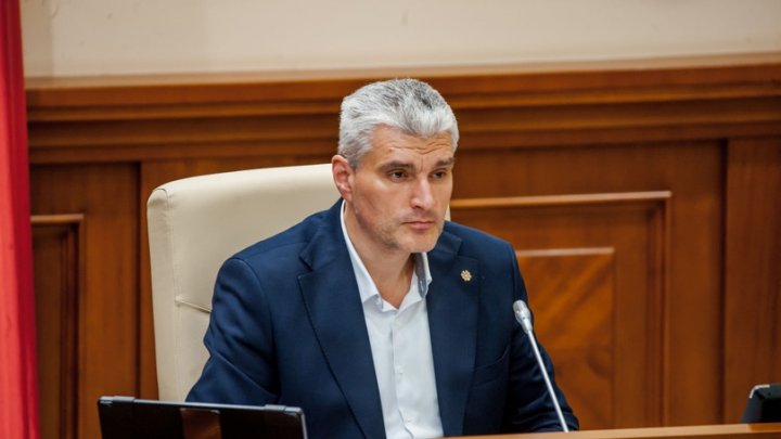 Alexandru Slusari: ”Sunt dezamăgit de remanierile guvernamentale. Aceste schimbări denotă criza de idei și de cadre”