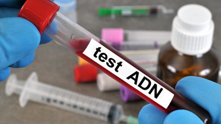 Un bărbat a aflat printr-un test ADN că mai are șapte frați de care nu știa nimic și un alt tată biologic