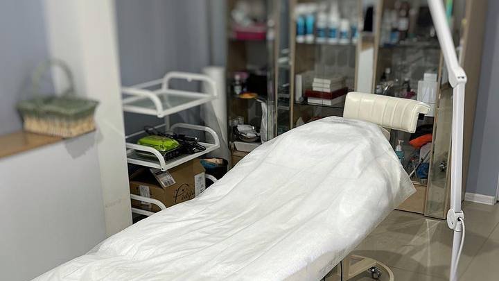 Contrabandă cu botox. Substanţa cosmetică, adusă din Ucraina pentru clinici din Moldova (FOTO)