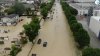 Potop în nordul Italiei. 9 oameni, uciși de inundațiile catastrofale. Sinistrații, recuperați de pe acoperișuri sau din podurile locuințelor cu elicopterele (FOTO) 