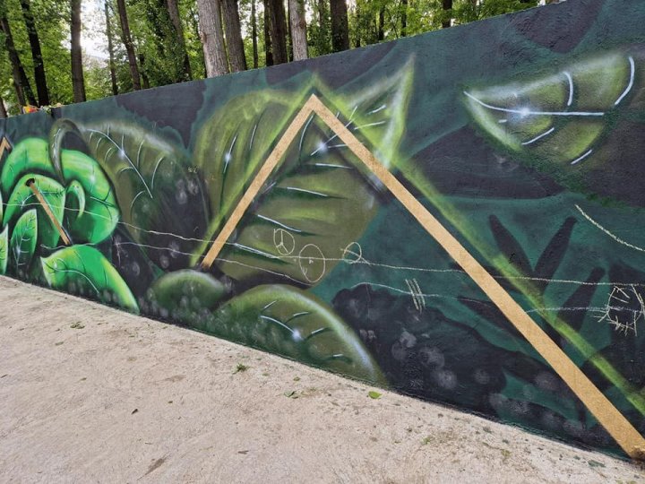 O pictură murală din Capitală, distrusă de copii la doar 2 zile de la aplicare. Pretura Buiucani a venit cu un APEL (FOTO)