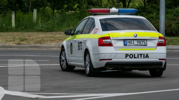 FOTO Descoperirea făcută de polițiști în gospodăria unei femei din Ungheni