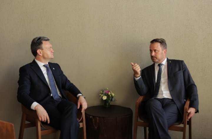 Premierul Recean, întrevederi bilaterale cu omologii săi europeni, în marja celui de-al doilea Summit al CPE. Ce discuții au avut oficialii