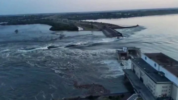O explozie în tunelul de sub baraj, o posibilă cauză a distrugerii hidrocentralei Nova Kahovka. Cine controla tunelul